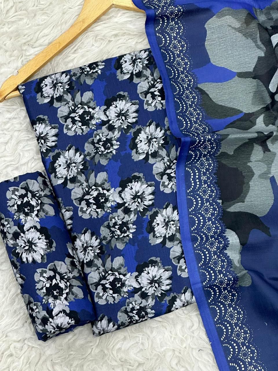 Premium Khaddar 3 Piece Suit Unstitched - Ladies Winter Collection 2025 (D-6468)